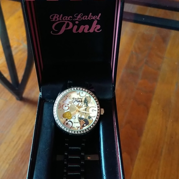 Watch - Picture 2 of 2